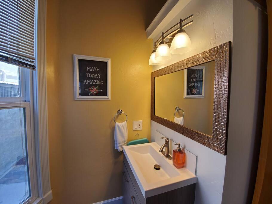 Апартаменты Centrally Located Studio And Cozy Place Perfect For Travelers And Couples! Located In San Diego Downtown! Perfect For Your Quick Getaway! Экстерьер фото